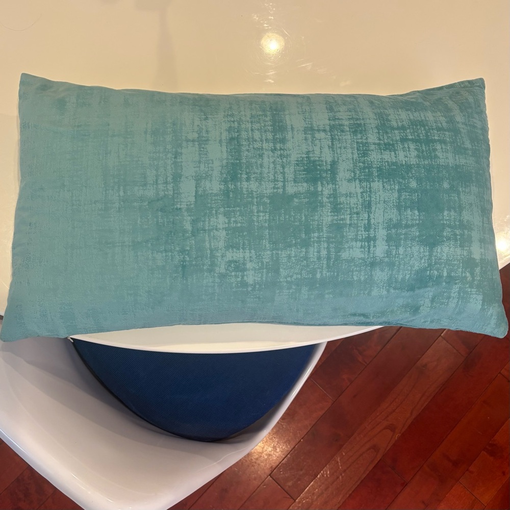NEW 2 PCS LUMBAR PILLOW SHELL 14 x 26 NORTH SEA